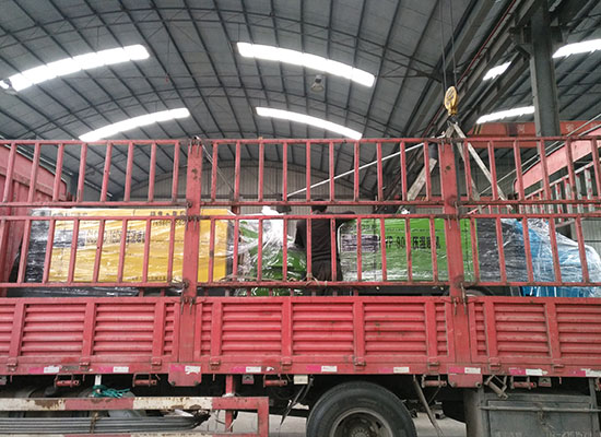 液壓濕噴機(jī)、雙噴液壓濕噴機(jī)發(fā)貨現(xiàn)場(chǎng)